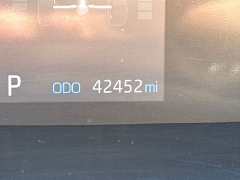 Used 2021 Toyota Highlander LE image 18