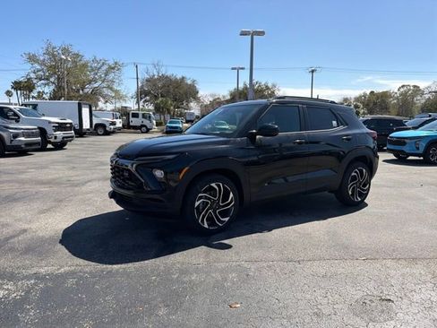 New 2026 Chevrolet TrailBlazer RS w/ Driver Confidence Package image 2