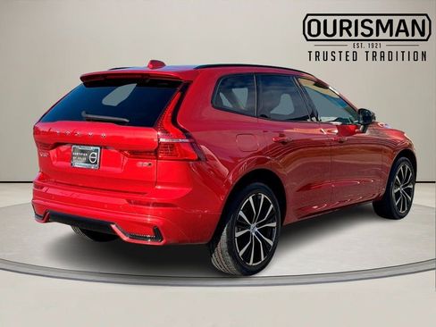 Certified 2023 Volvo XC60 B5 Plus w/ Climate Package image 11