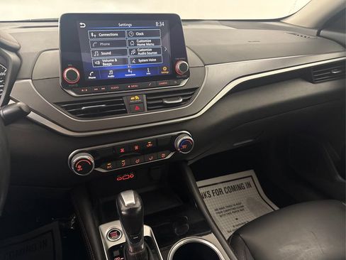 Used 2023 Nissan Altima 2.5 SR FWD image 37