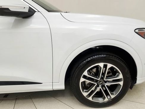 Used 2025 Audi Q5 Premium AWD/4WD image 21