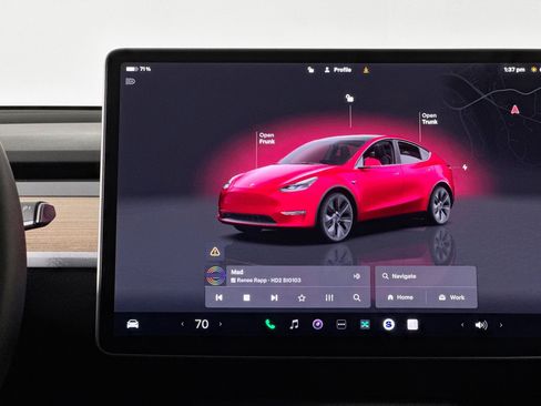 Used 2025 Tesla Model Y Long Range image 27