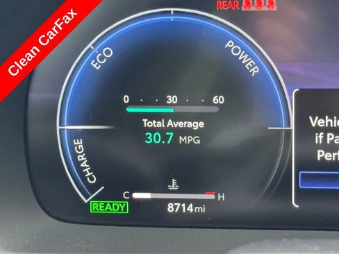 Used 2025 Toyota Crown Signia Limited image 4