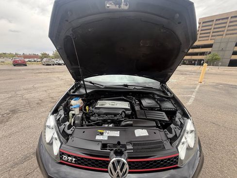 Used 2014 Volkswagen GTI Driver's Edition FWD image 29