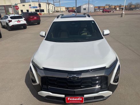 Used 2025 Chevrolet Equinox ACTIV w/ Safety and Technology Package image 14