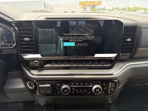 Used 2022 Chevrolet Silverado 1500 ZR2 AWD/4WD image 15