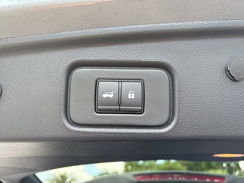 New 2026 Nissan Pathfinder Platinum w/ Accent Package FWD image 22