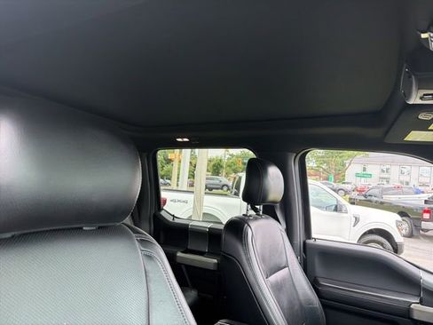 Used 2017 Ford F150 Lariat w/ Equipment Group 502A Luxury AWD/4WD image 18