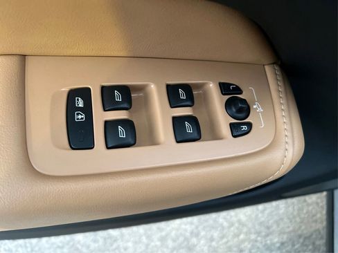 Used 2024 Volvo XC60 T8 Ultimate w/ Protection Package Premier image 35