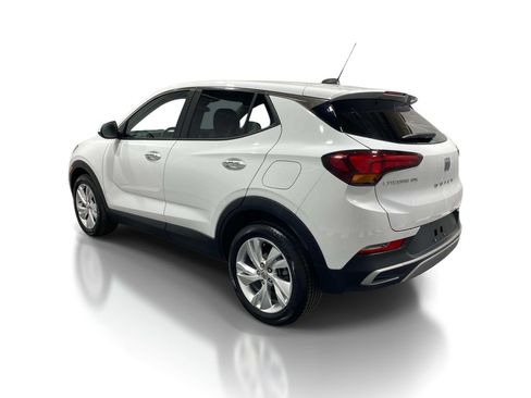 Used 2024 Buick Encore GX Preferred FWD image 2