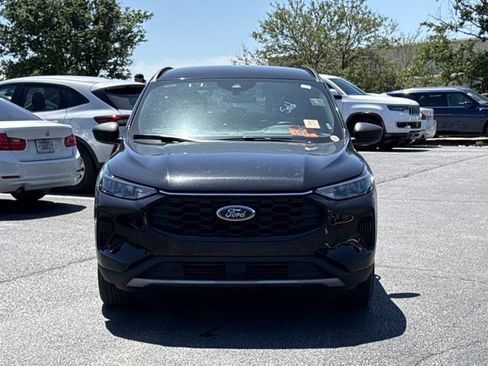 Used 2025 Ford Escape ST-Line FWD image 2