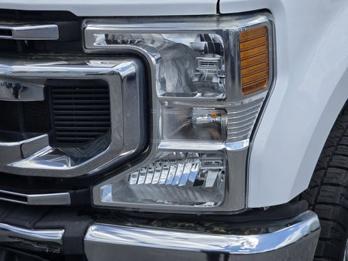 Used 2021 Ford F250 XL w/ STX Appearance Package RWD image 10