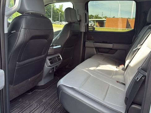 Used 2021 Ford F150 Lariat w/ FX4 Off-Road Package AWD/4WD image 7