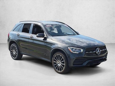 Used 2022 Mercedes-Benz GLC 300 image 3