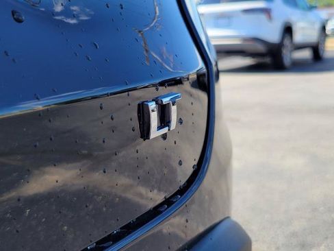 New 2026 Chevrolet Trax LT w/ Sunroof Package FWD image 30