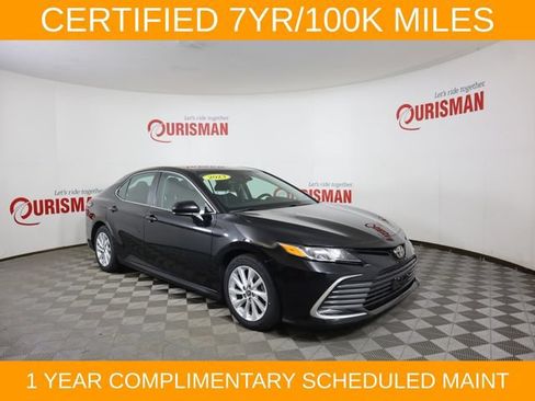 Used 2023 Toyota Camry LE FWD image 12