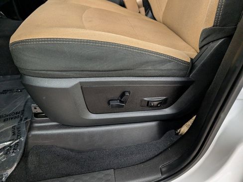 Used 2019 RAM 3500 Big Horn image 10