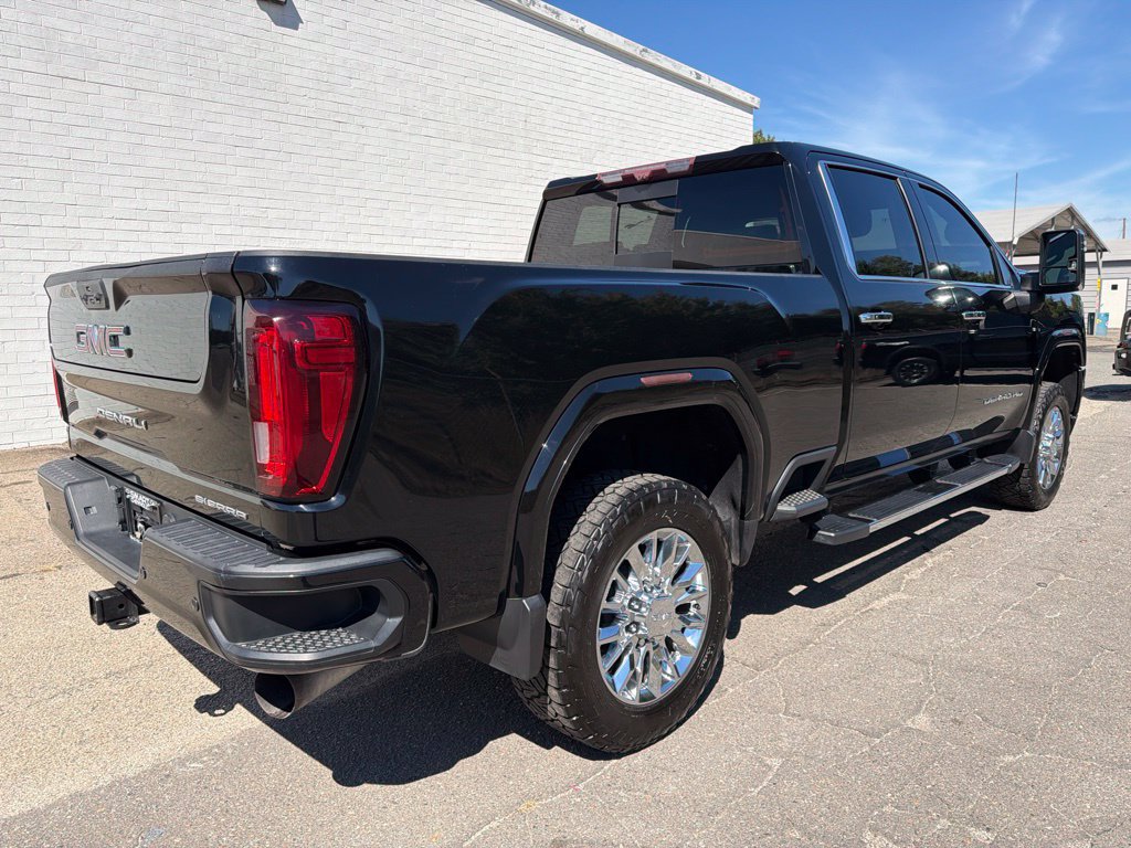 Used 2022 GMC Sierra 2500 Denali w/ Denali Ultimate Package AWD/4WD image 2
