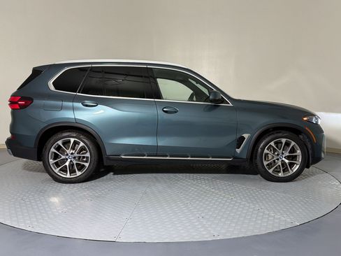 Used 2025 BMW X5 xDrive50e AWD/4WD image 8