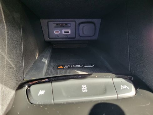 Certified 2023 Chevrolet Bolt LT w/ Infotainment Package image 22