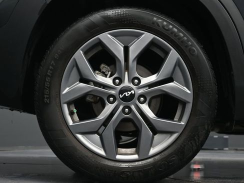 Used 2024 Kia Seltos S FWD image 9
