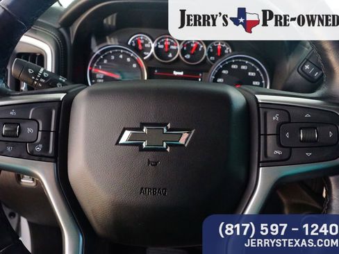Used 2020 Chevrolet Silverado 1500 RST w/ Texas Edition AWD/4WD image 15