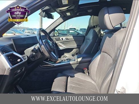 Used 2023 BMW X7 M60i w/ Executive Package image 12