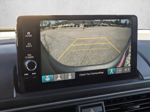 Used 2023 Honda Pilot EX-L image 13