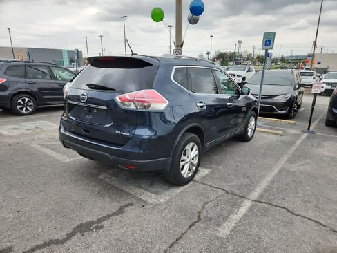 Used 2016 Nissan Rogue SV w/ SV Premium Package image 5