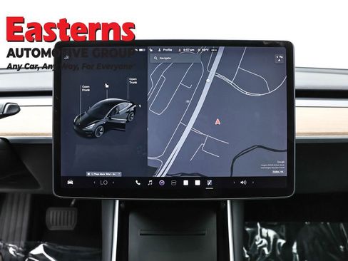 Used 2019 Tesla Model 3 Standard Range image 12