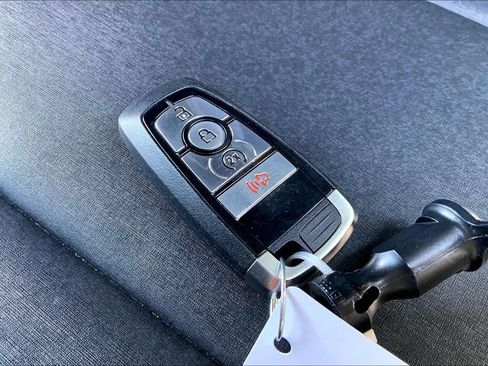 Used 2023 Ford Bronco Badlands AWD/4WD image 10