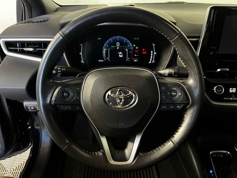 Certified 2023 Toyota Corolla XSE image 10