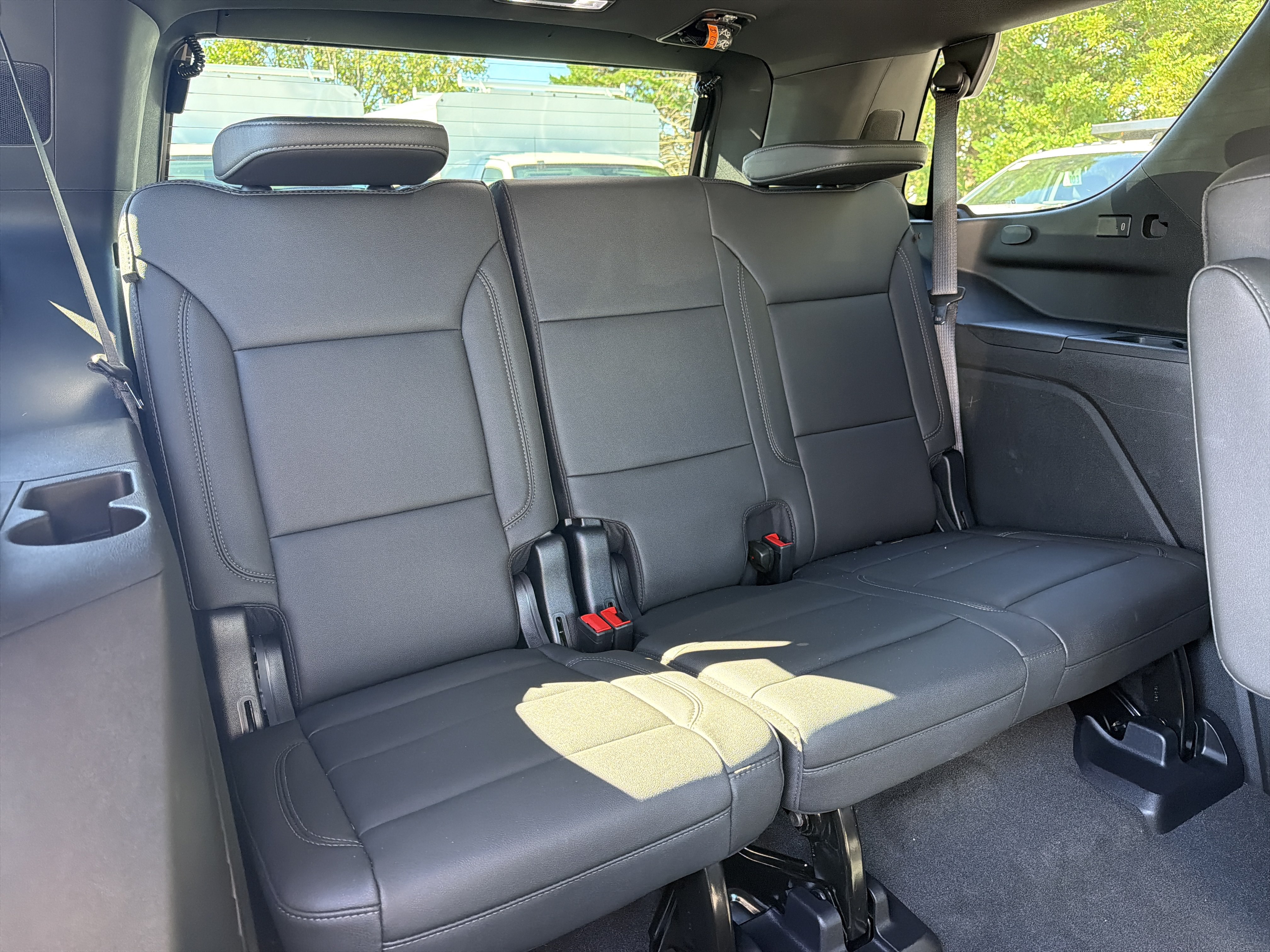 Used 2026 Chevrolet Tahoe LT w/ Comfort Package AWD/4WD image 33