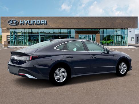 New 2026 Hyundai Sonata SE FWD image 8