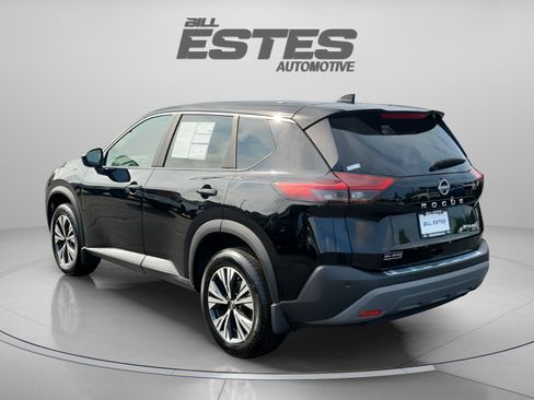 Used 2023 Nissan Rogue SV AWD/4WD image 2