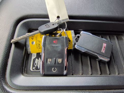 Used 2016 GMC Sierra 2500 Denali w/ Duramax Plus Package image 45