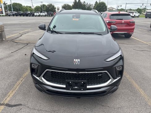 New 2026 Buick Encore GX Sport Touring w/ Comfort Package image 2