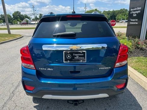 Used 2019 Chevrolet Trax Premier w/ LPO, Protection Package AWD/4WD image 4