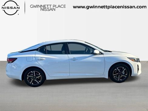 New 2025 Nissan Sentra SV image 4