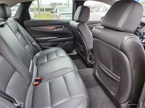 Used 2019 Cadillac XTS Luxury image 19