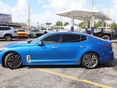 Used 2018 Kia Stinger Premium RWD image 6