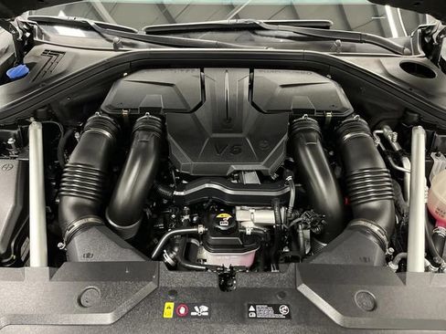 Used 2025 Genesis GV70 3.5T Sport w/ Sport Advanced Package image 39