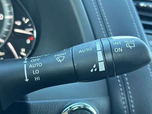 Used 2018 INFINITI QX80 2WD w/ Driver Assistance Package image 40