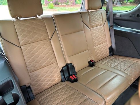Used 2024 Cadillac Escalade Sport w/ LPO, ONYX Package AWD/4WD image 50