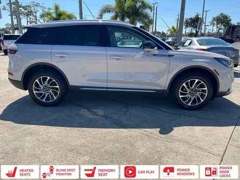 Used 2022 Lincoln Corsair FWD w/ Equipment Group 101A image 2