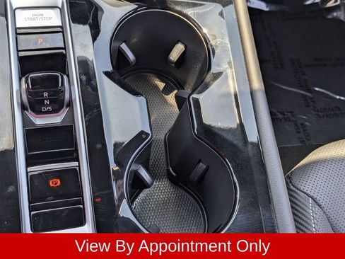 Used 2025 Volkswagen Atlas Cross Sport SE FWD image 23