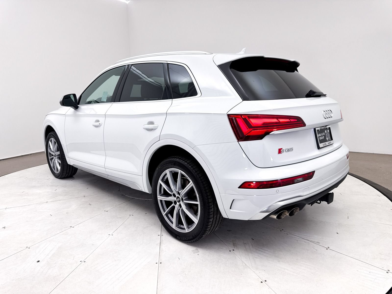 Used 2023 Audi SQ5 Premium Plus w/ Premium Plus Package AWD/4WD image 18