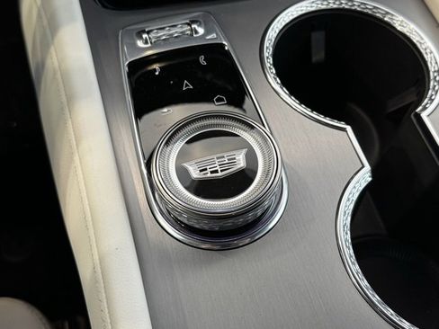 New 2026 Cadillac Vistiq Luxury image 17