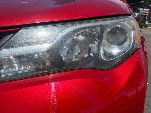 Used 2014 Toyota RAV4 XLE AWD/4WD image 9
