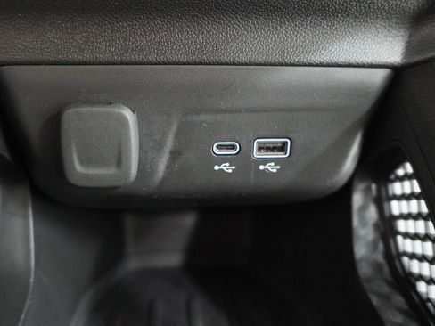 Used 2024 Chevrolet TrailBlazer LS w/ LS Convenience Package FWD image 18